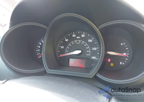 2013 Kia Rio Lx z USA, uszkodzony, nr VIN KNADM5A31D6110048